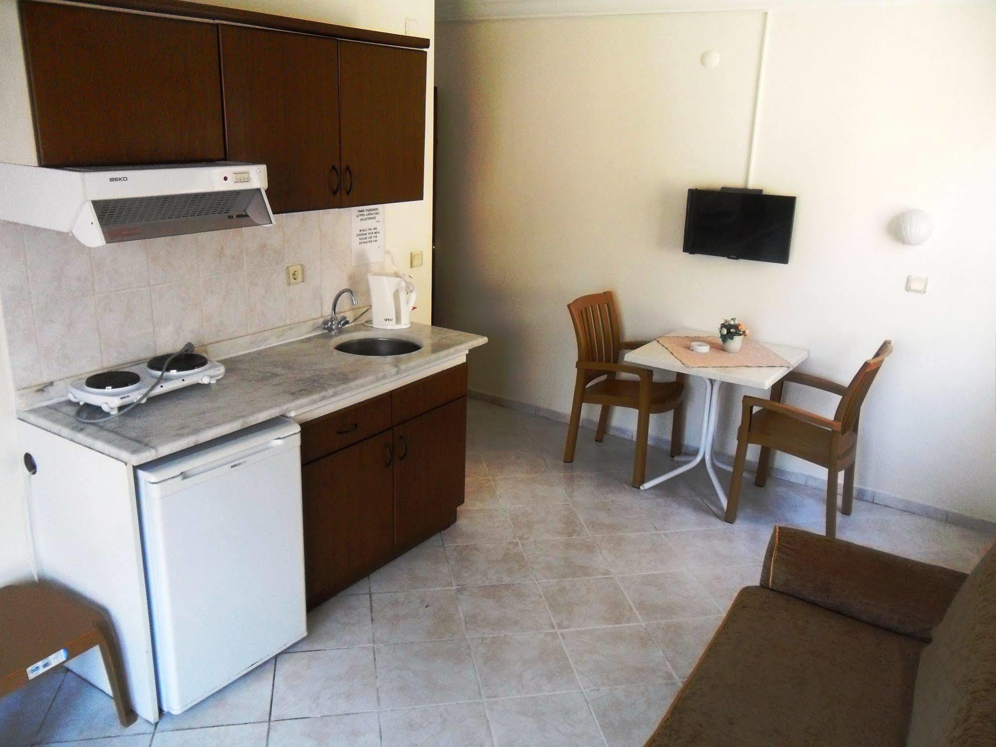 Liman Apart Hotel Marmaris Esterno foto